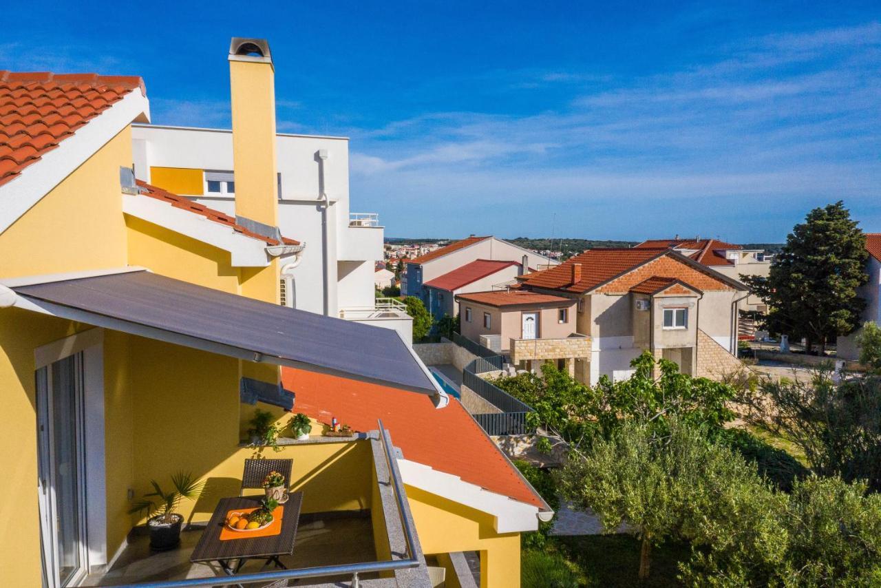 Yellow Apartment *